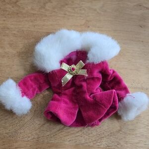 1/5$ 4/15$ 6/20$ Barbie Pink Velvet Doll Coat with White Fur Trim